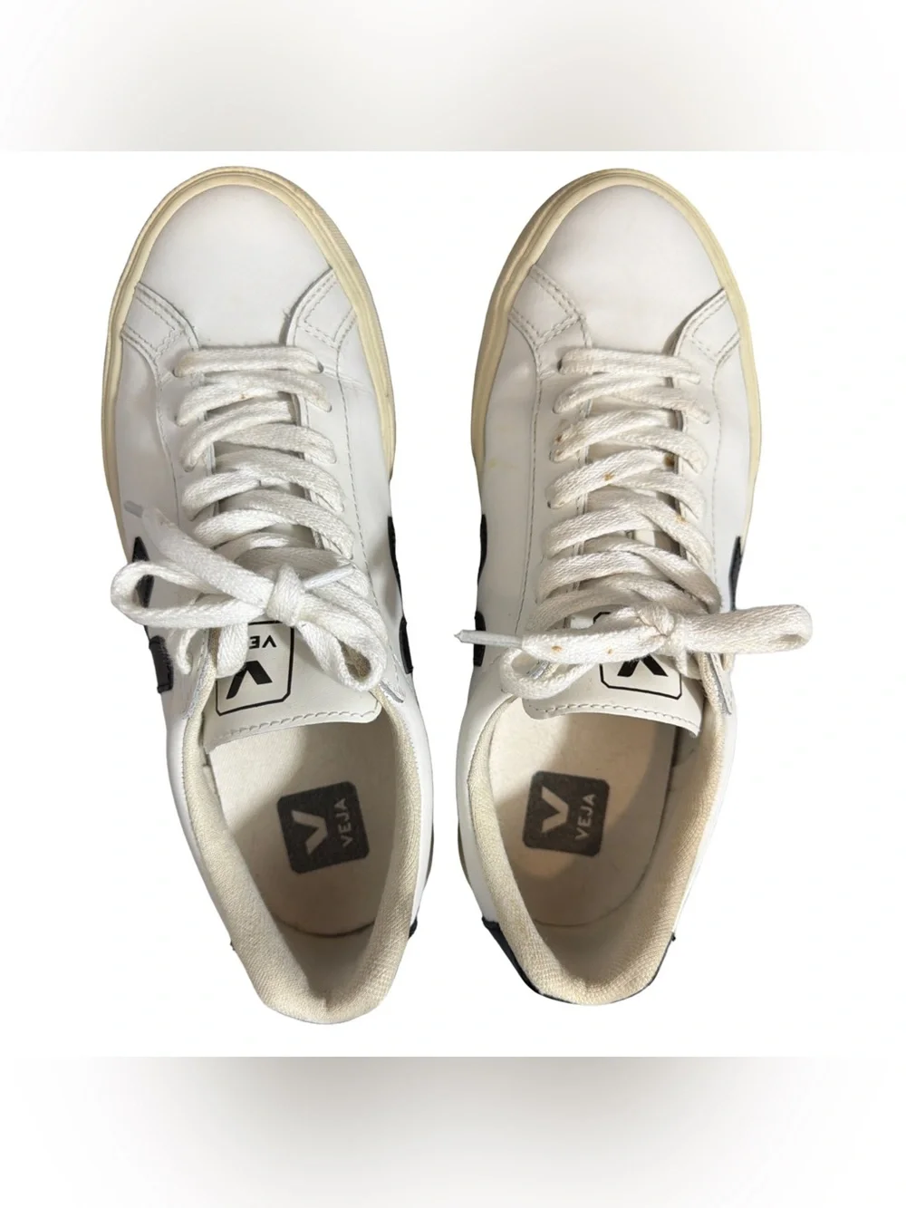 Veja • Esplar Leather Sneakers White & Black Wome’s US7 / 38